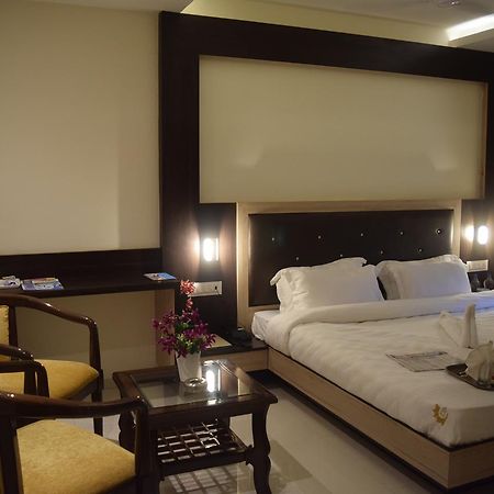 Hotel Dayal Shree Paradise Bhopal Dış mekan fotoğraf