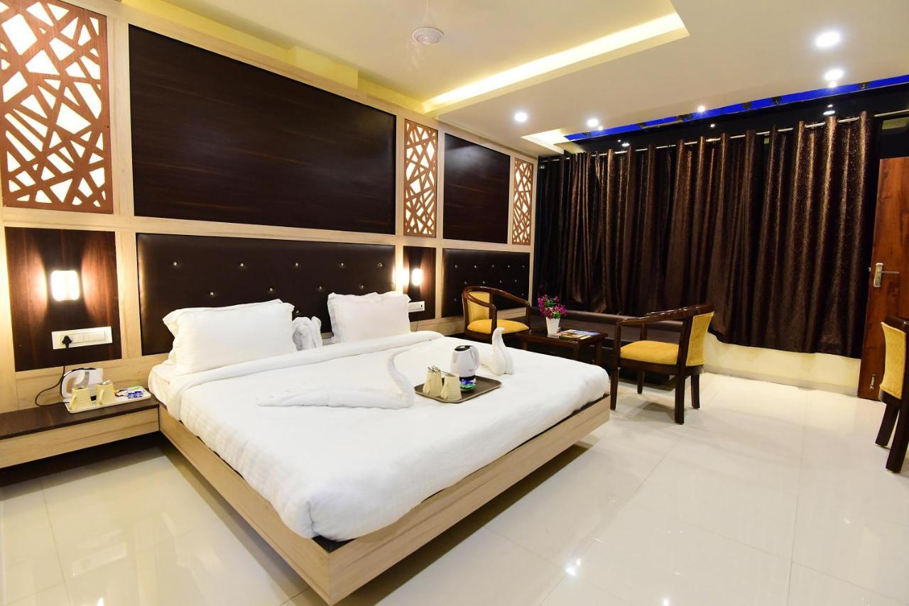 Hotel Dayal Shree Paradise Bhopal Dış mekan fotoğraf
